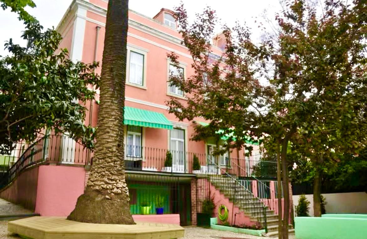 Edifício d'O Lar da Criança em Lisboa
